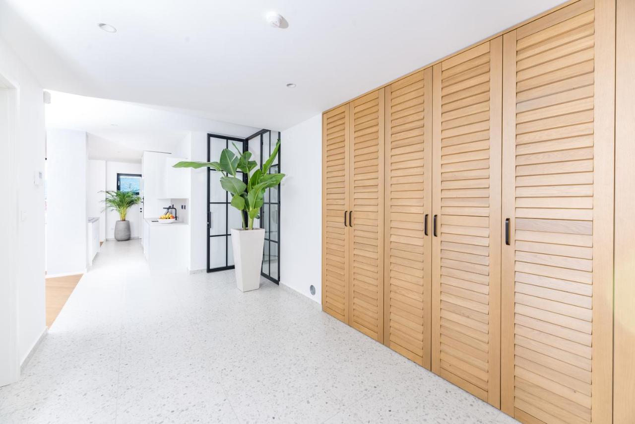 Koper Seaside Residence ภายนอก รูปภาพ