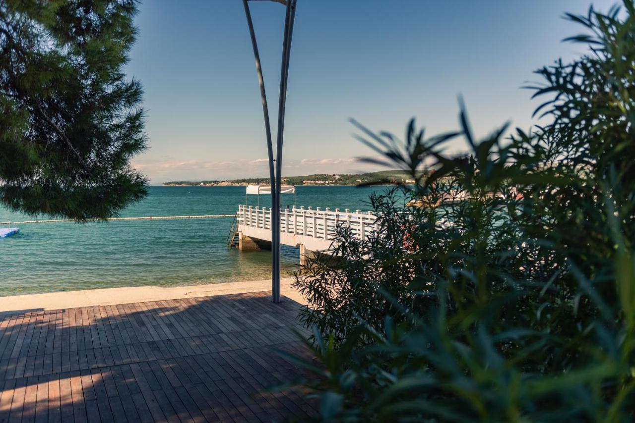 Koper Seaside Residence ภายนอก รูปภาพ